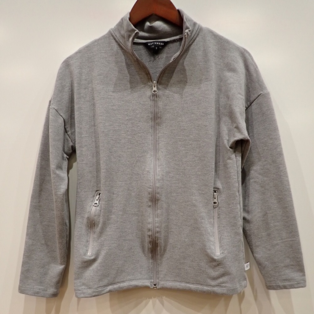 Kay Unger, Top, small, Gray